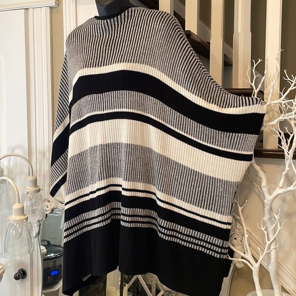 Divided Perfect Black & White Striped Poncho - Picture 3 of 9